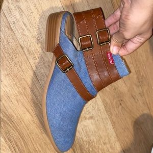 Levi sandal boots